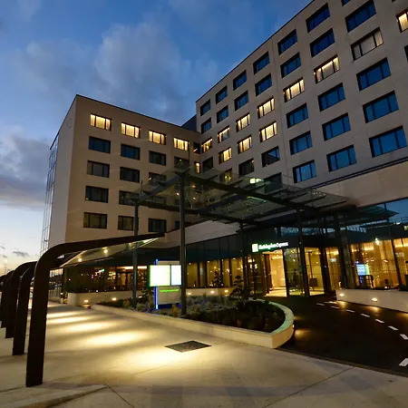 ホリデイ エクスプレス パリ Cdg エアポート ホテル