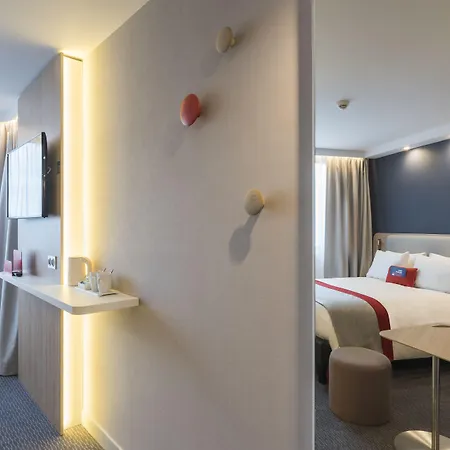 ホリデイ エクスプレス パリ Cdg エアポート