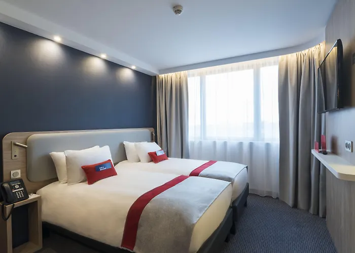 هوليداي إن إكسبريس - باريس - مطار باريس شارل ديغول 3*