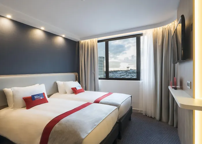 هوليداي إن إكسبريس - باريس - مطار باريس شارل ديغول فندق