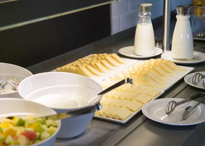 هوليداي إن إكسبريس - باريس - مطار باريس شارل ديغول فندق