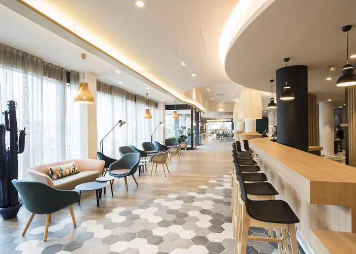 هوليداي إن إكسبريس - باريس - مطار باريس شارل ديغول فندق