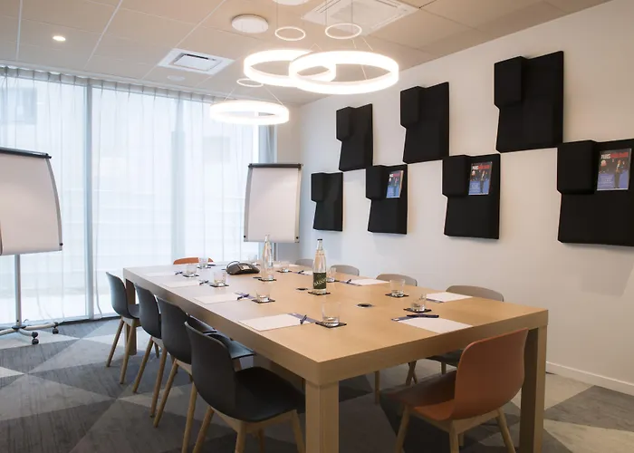 فندق هوليداي إن إكسبريس - باريس - مطار باريس شارل ديغول