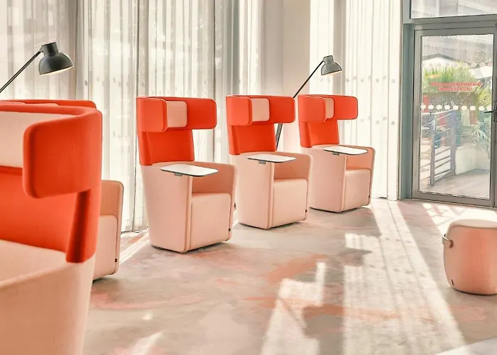 هوليداي إن إكسبريس - باريس - مطار باريس شارل ديغول فندق 3*